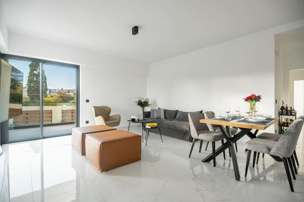 Maison Du Jardin 2-Bedroom Apartment Private Outdoor Jacuzzi Rhodes City Dış mekan fotoğraf