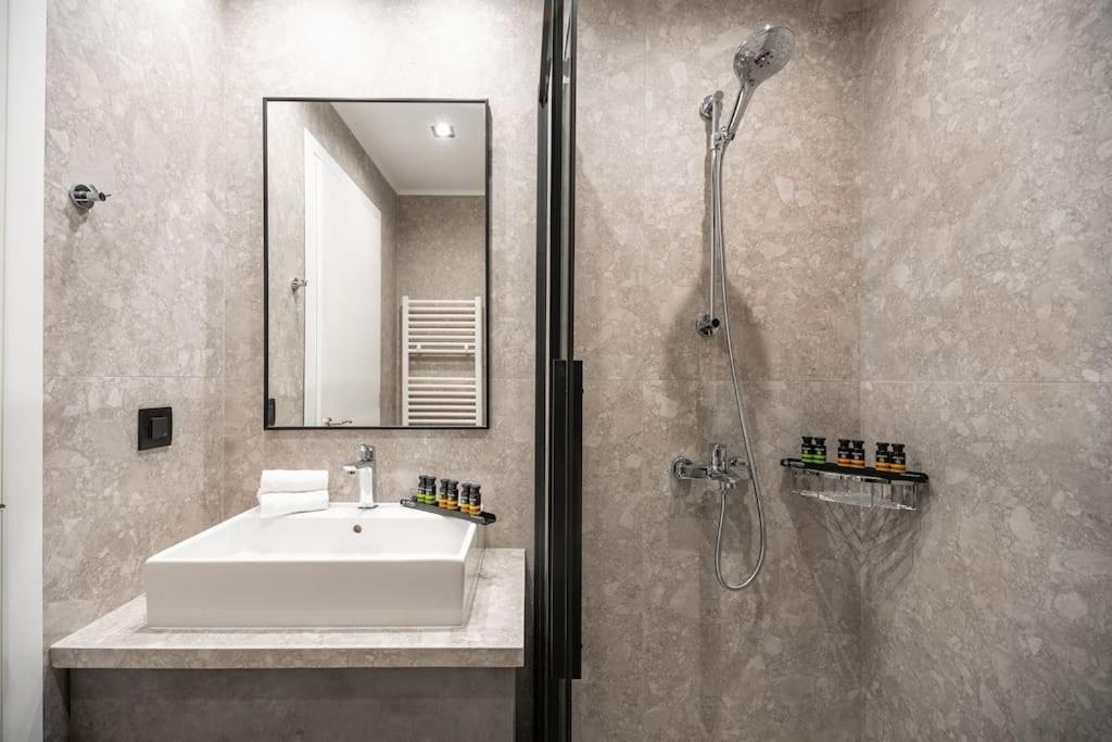 Maison Du Jardin 2-Bedroom Apartment Private Outdoor Jacuzzi Rhodes City Dış mekan fotoğraf